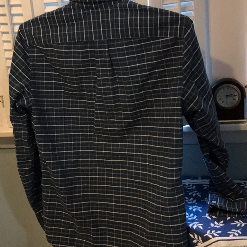 J Crew Men’s Blue Plaid Oxford shirt size medium - Picture 5 of 7